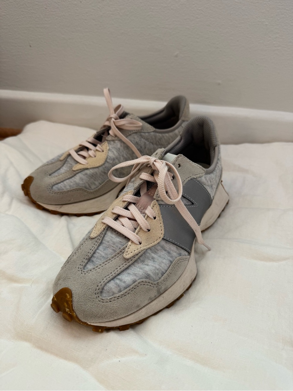 New Balance 327 Sneakers in Light Gray and Pale Pink